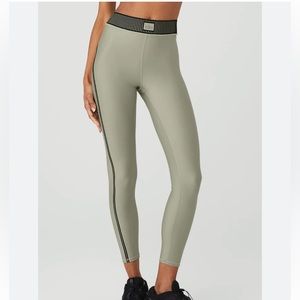 Airlift high waist 7/8 line up legging Alo MEDIUM limestone
